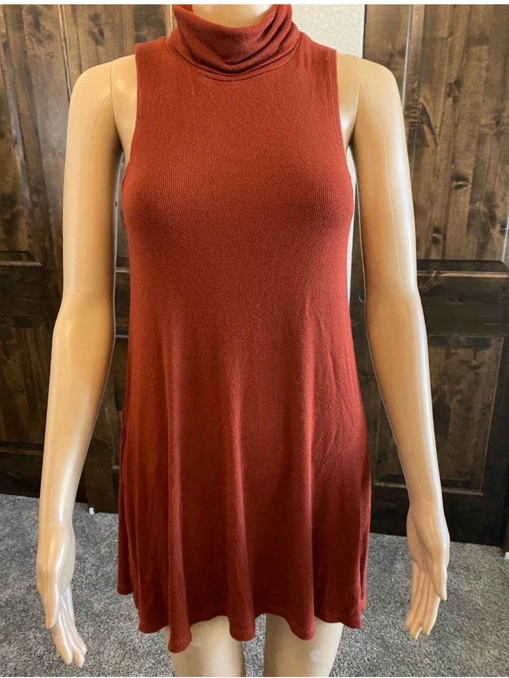 9-HI5  Stcl Sleeveless Ribbed Turtleneck in Warm Rust dress size small